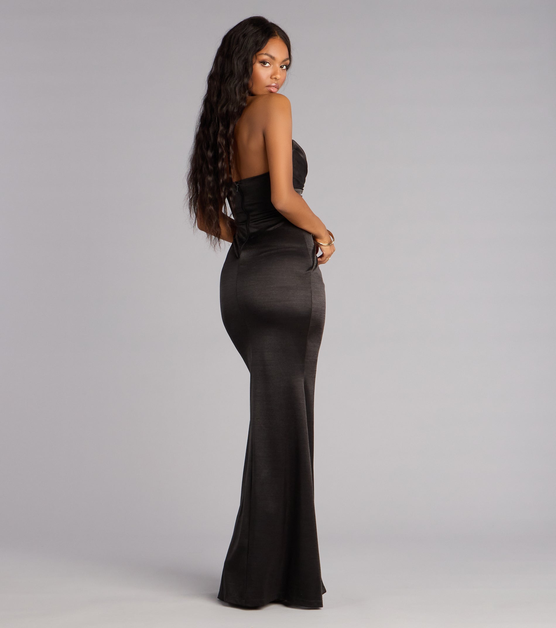 Gretchen Satin Plunge Mermaid Formal Dress