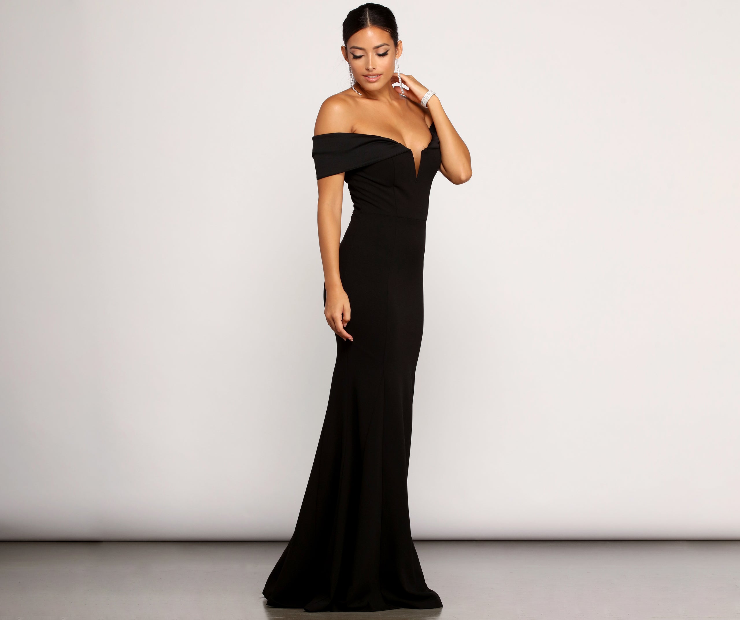 Nellie Deep V Mermaid Gown