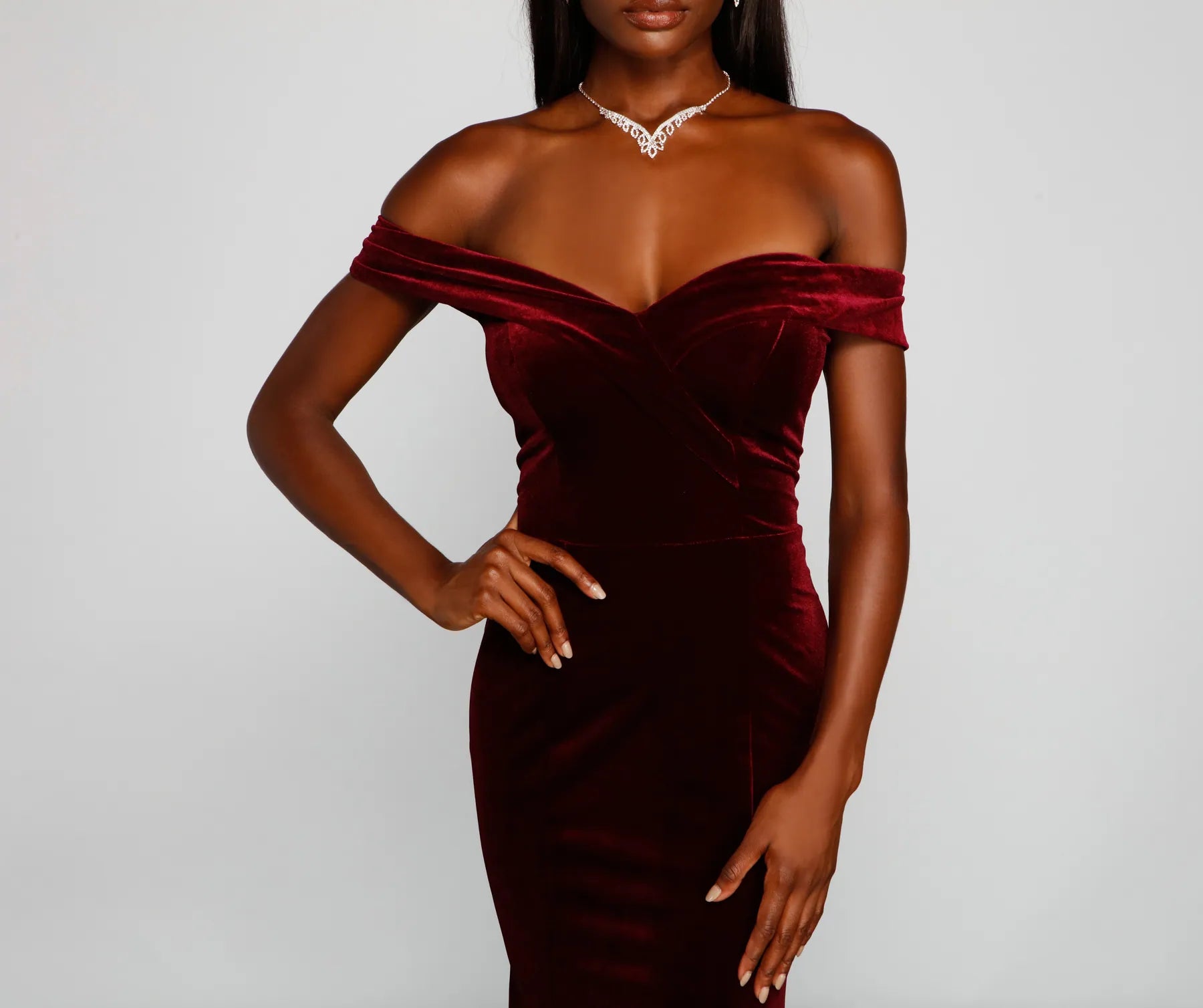 Moira Off-The-Shoulder Velvet Mermaid Dress