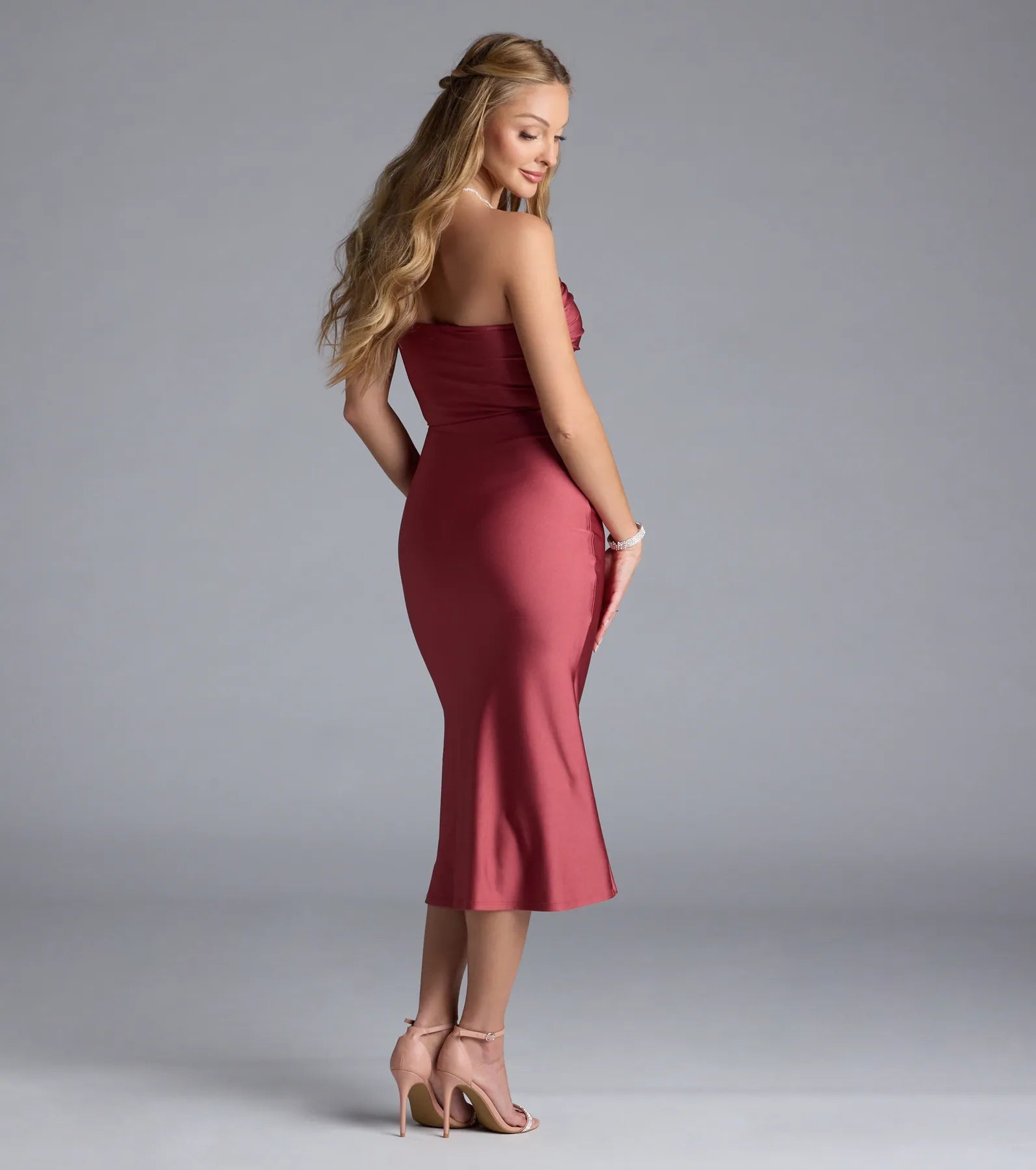 Keep It Sleek Midi Dress