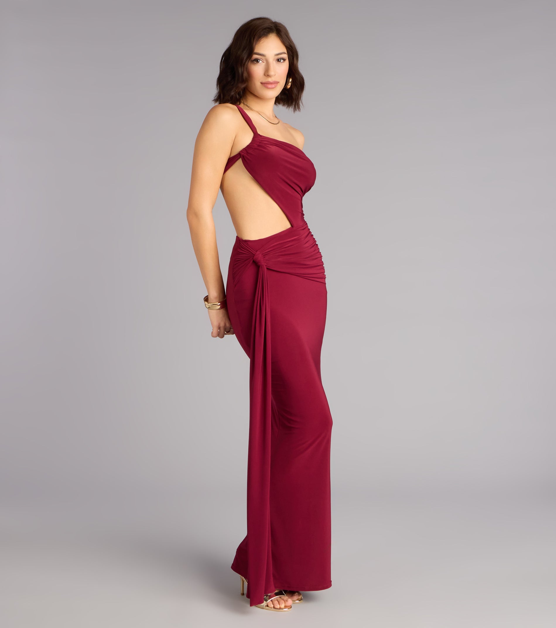 Bold Curve One-Shoulder Maxi Dress