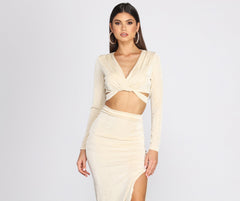 Heartbreaker Knot Twist Crop Top