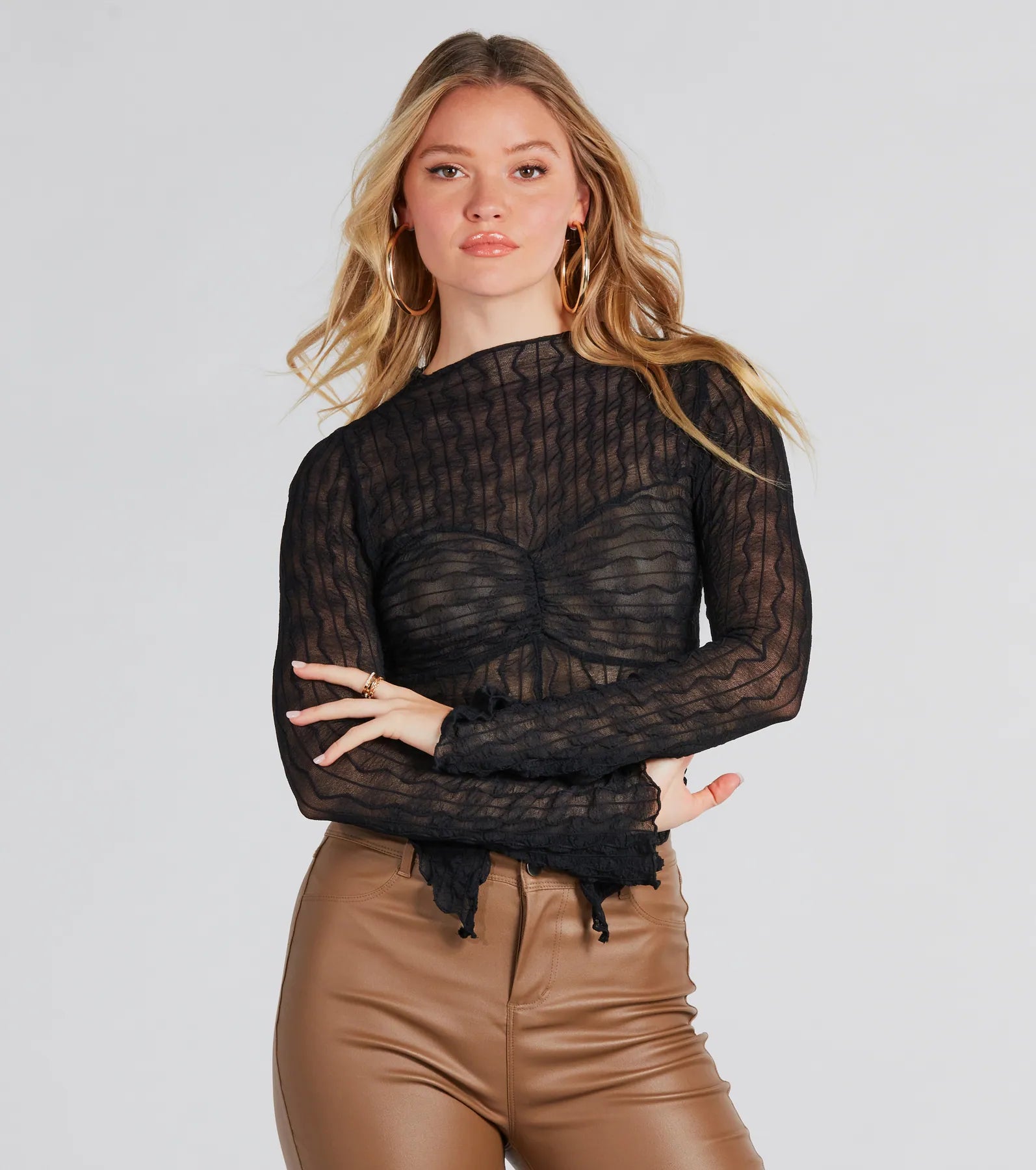 Near And Sheer Texture Mock Neck Crop Top