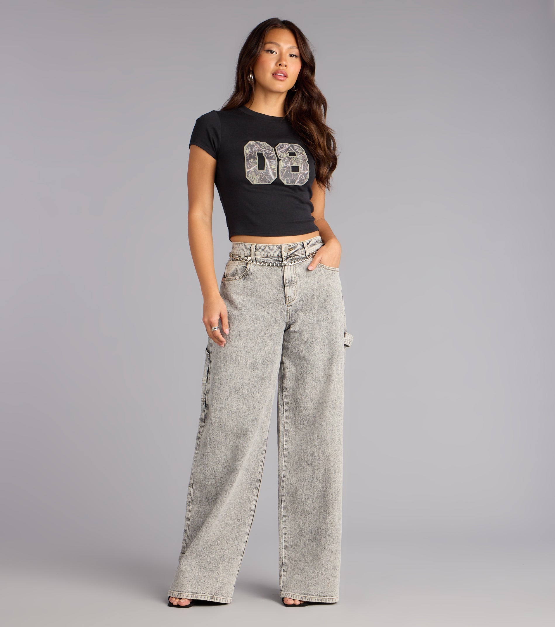 Varsity Vibes 08 Graphic Tee