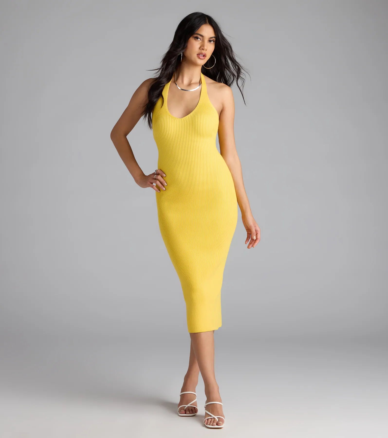Curve Avenue Halter V-Neck Bodycon Midi Dress