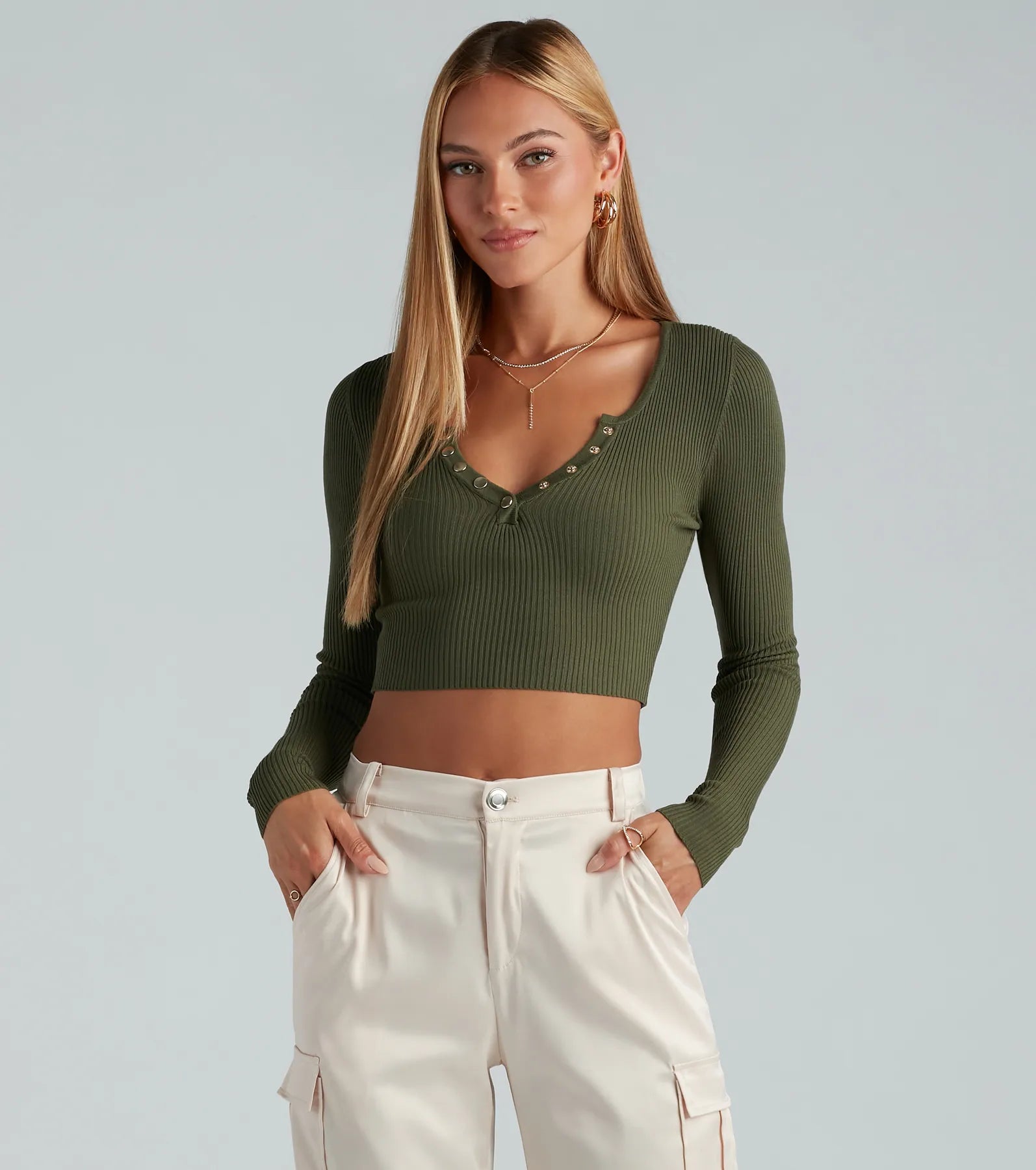 Chic Basic Button-Detail Crop Top