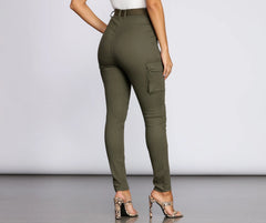 Babe in Skinny Cargo Pants