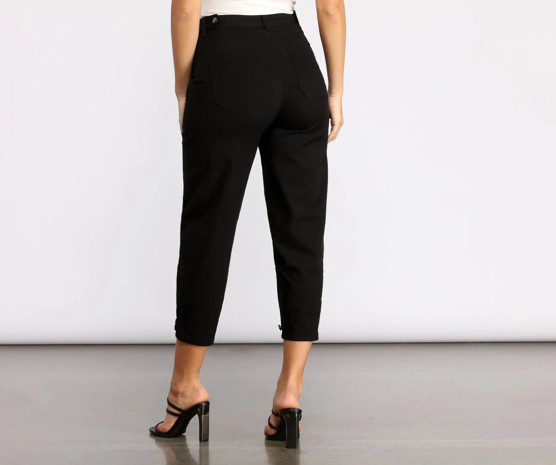 High Rise Relaxed Fit Tapered Pants