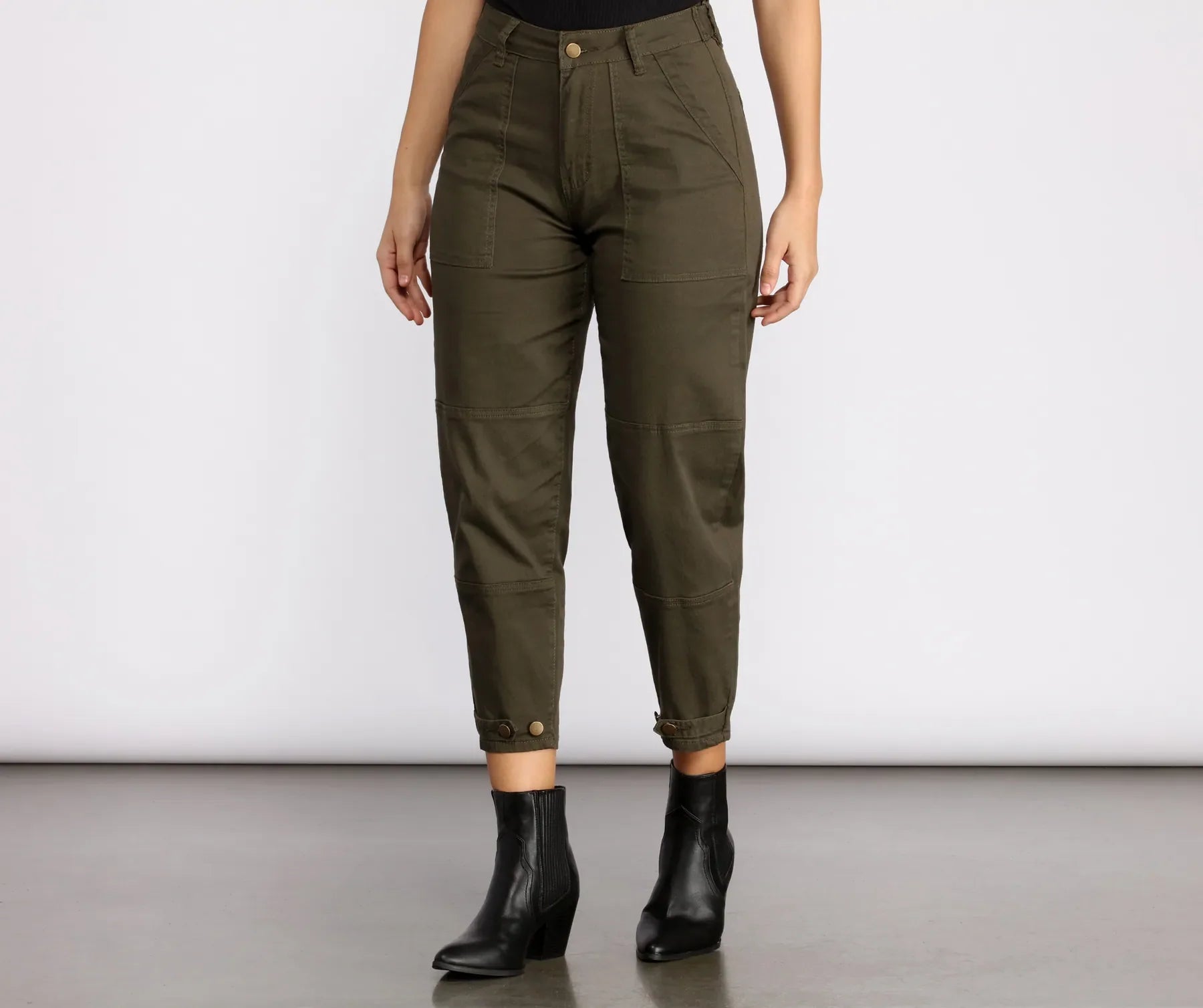 High Rise Relaxed Fit Tapered Pants