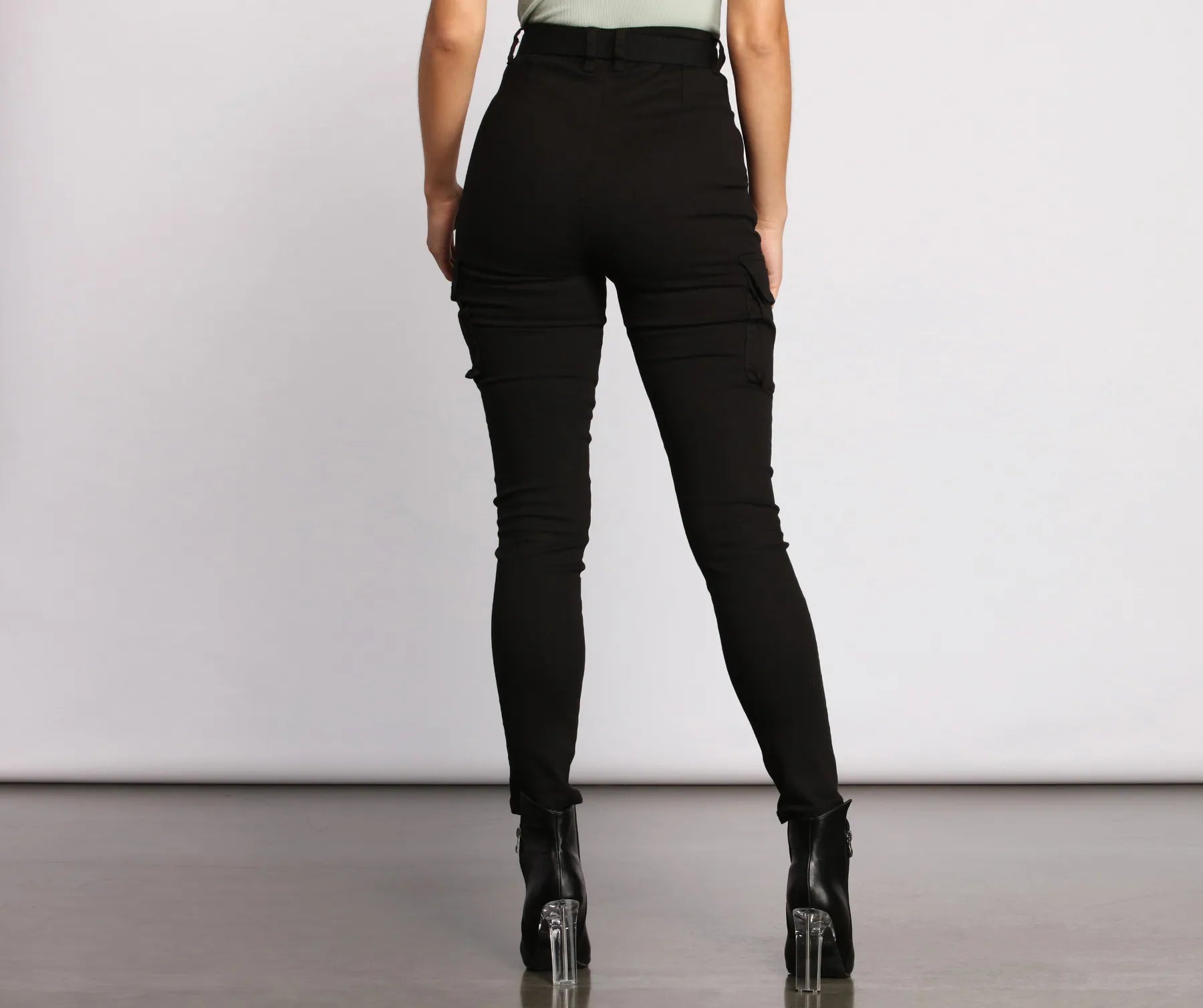 Babe in Skinny Cargo Pants