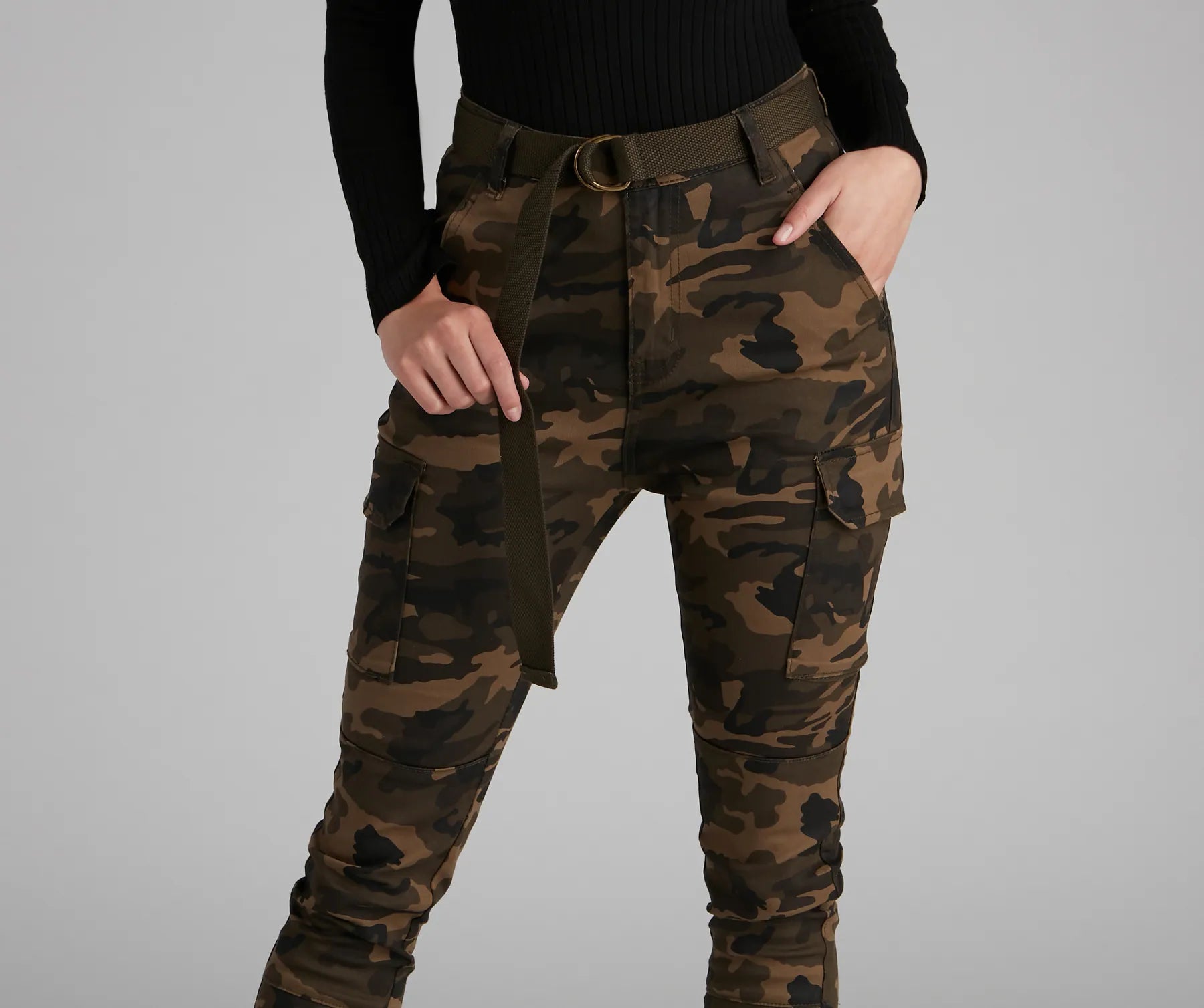 Babe in Skinny Cargo Pants