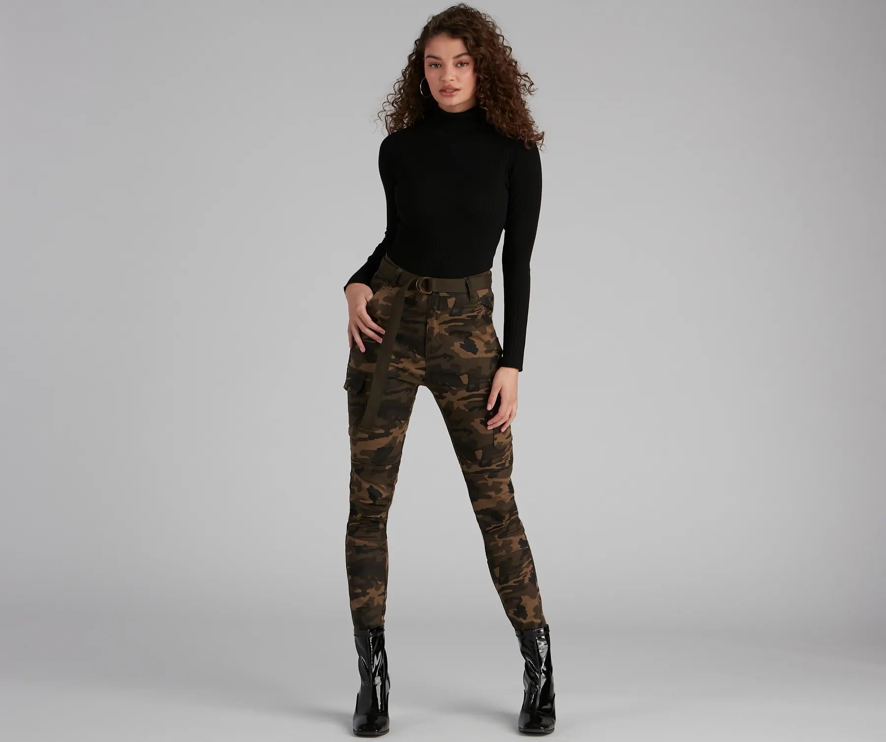 Babe in Skinny Cargo Pants