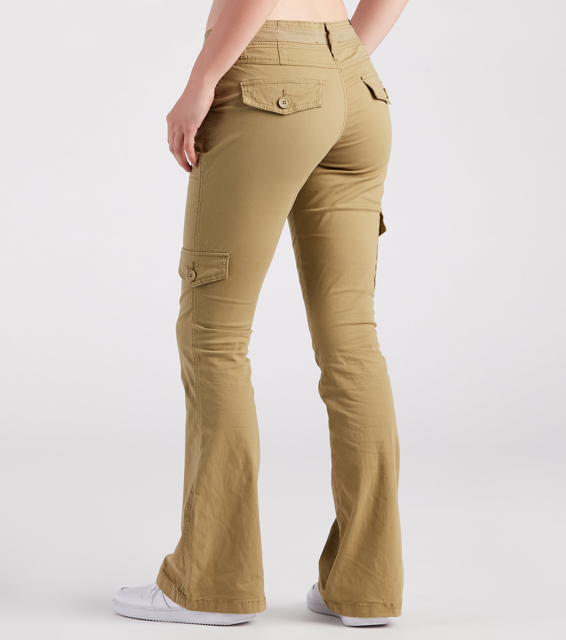 On The Low-Rise Cargo Flare Pants