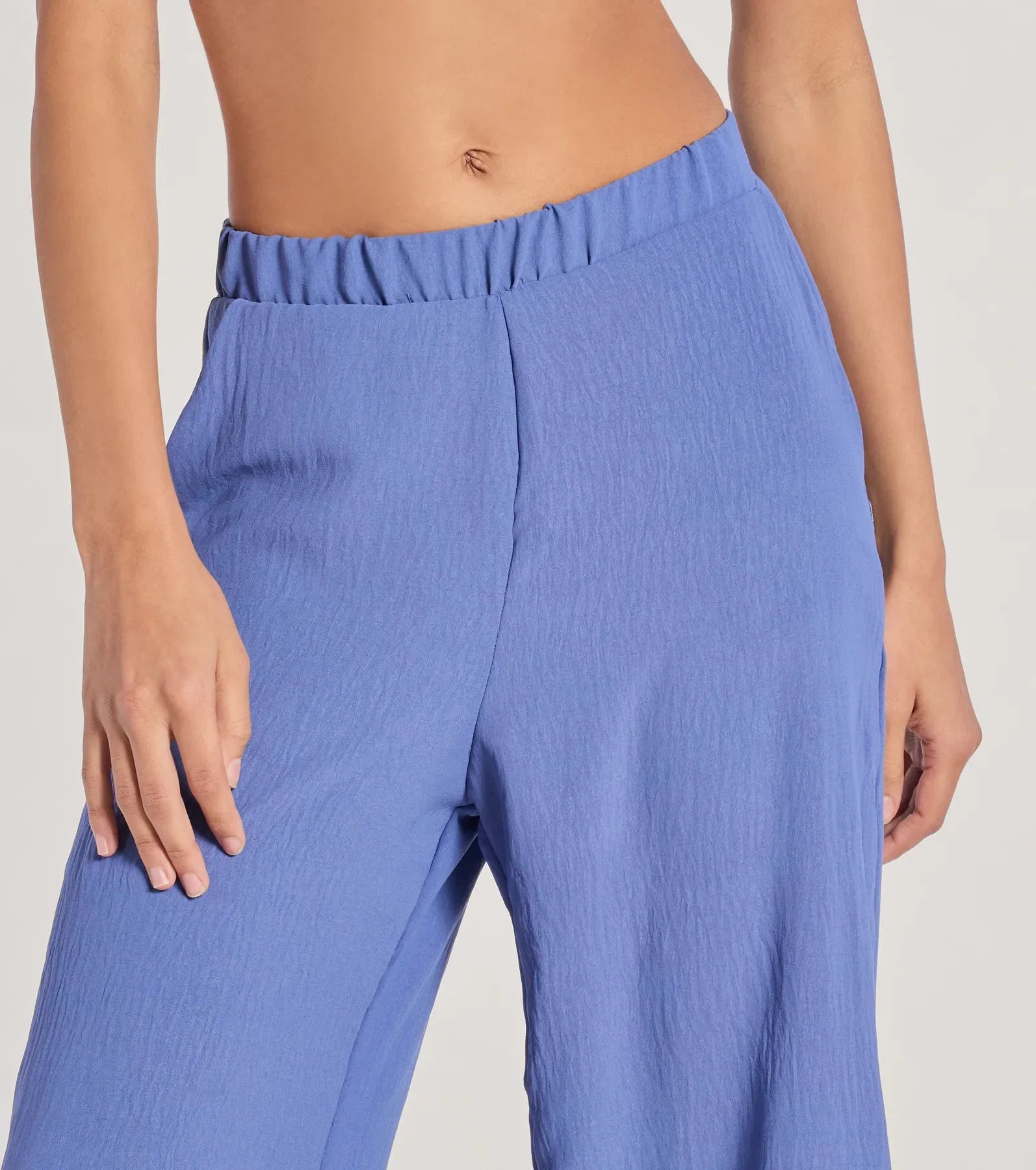 Airy Chic Woven Wide-Leg Pants