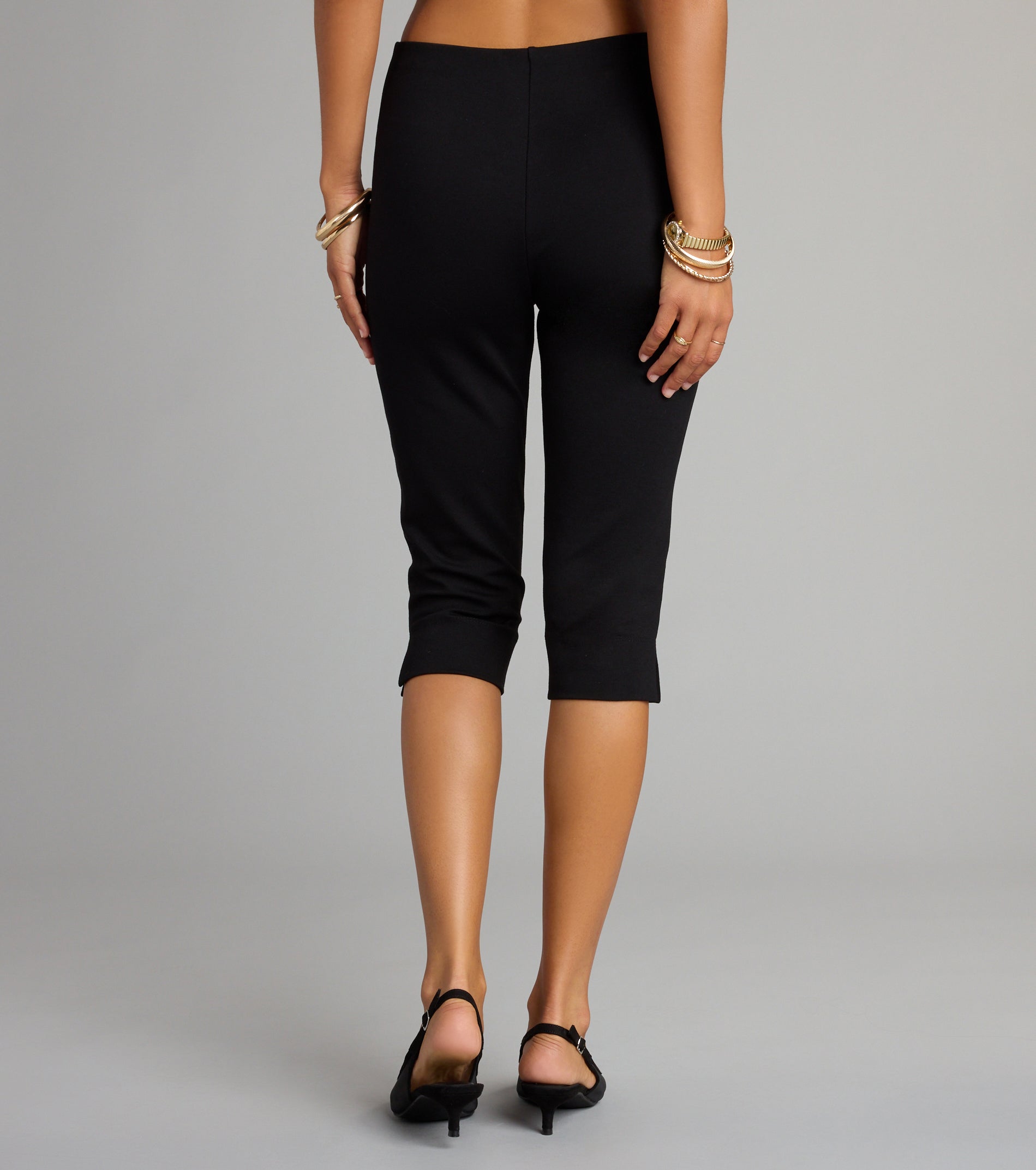 Forever On Trend High Rise Ponte Capri Pants