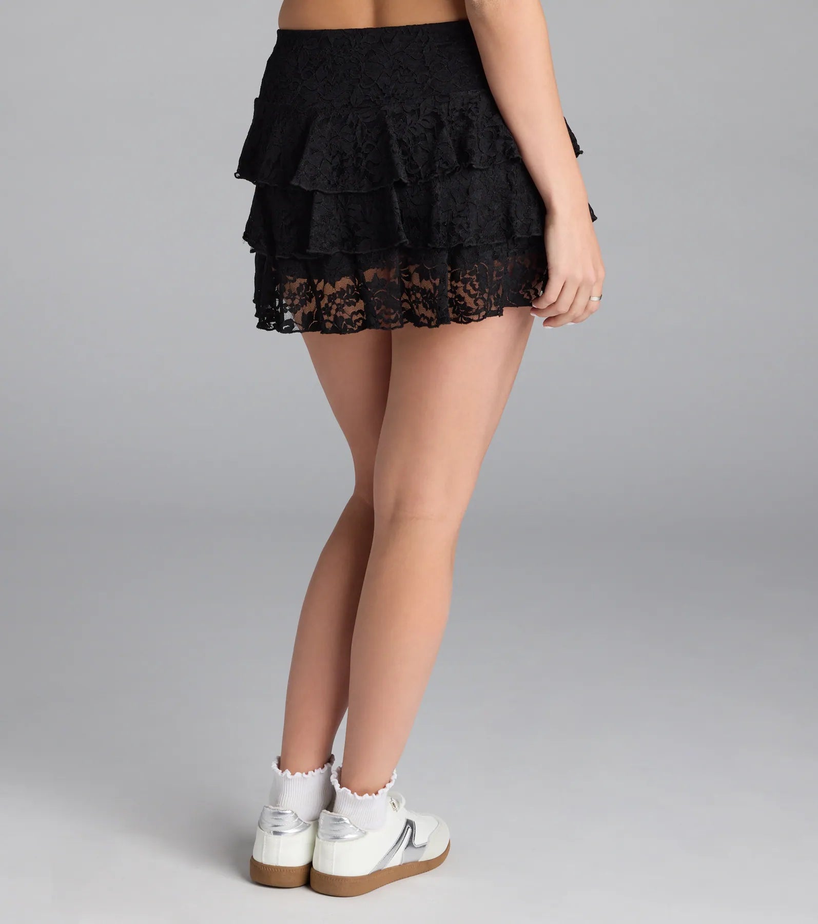 Cutesy Trend Drop Waist Ruffled Lace Mini Skort