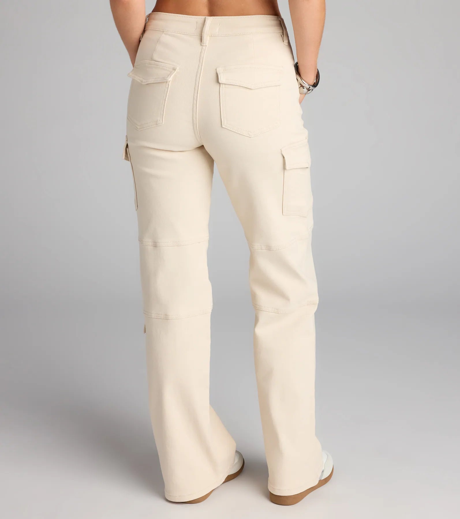 Catch Me In Cargo Mid-Rise Straight-Leg Jeans