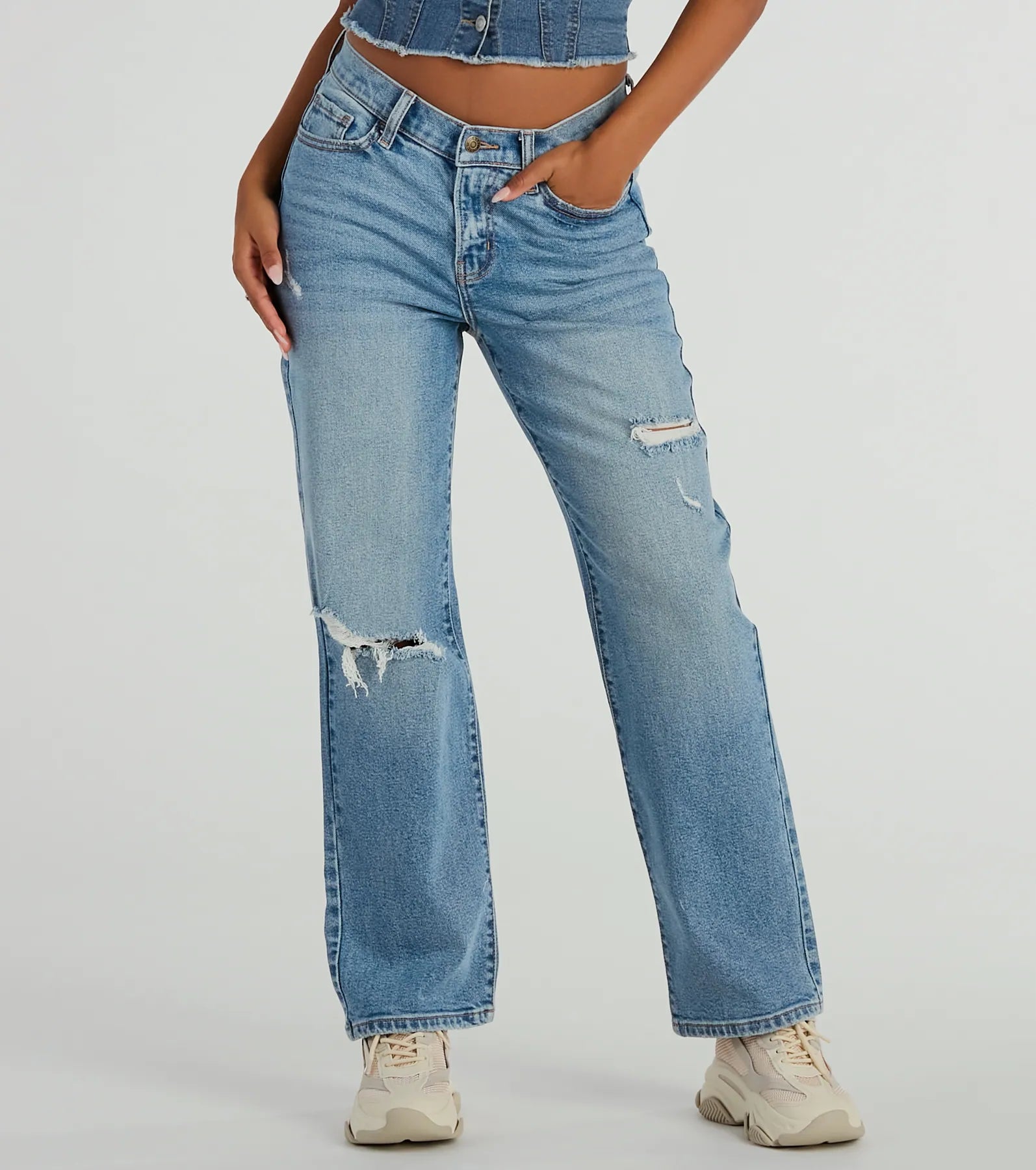 Serve Style Mid-Rise Straight-Leg Denim Jeans