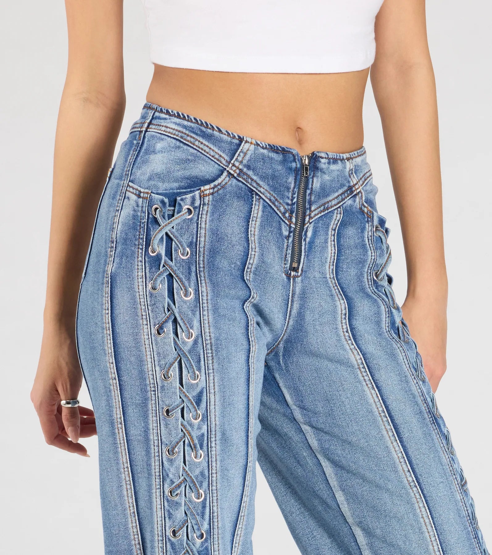 Trendy Club Lace-Up Straight-Leg Jeans