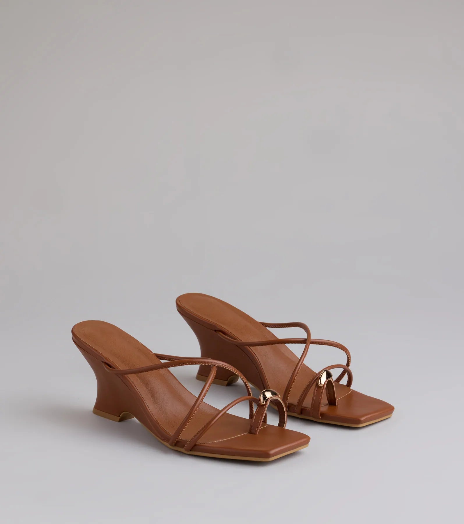 Refined And Classy Toe Ring Strappy Wedges