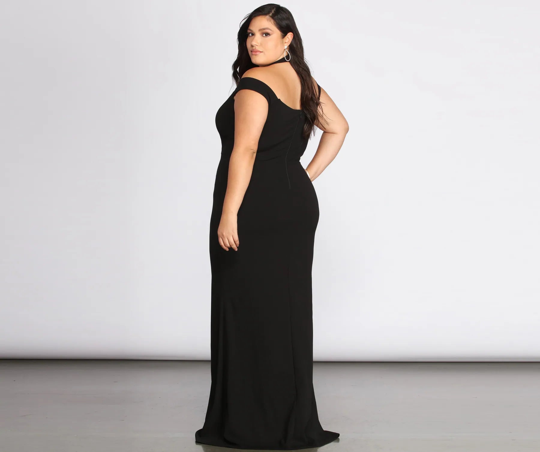 Plus Adelina Formal Halter Crepe Dress