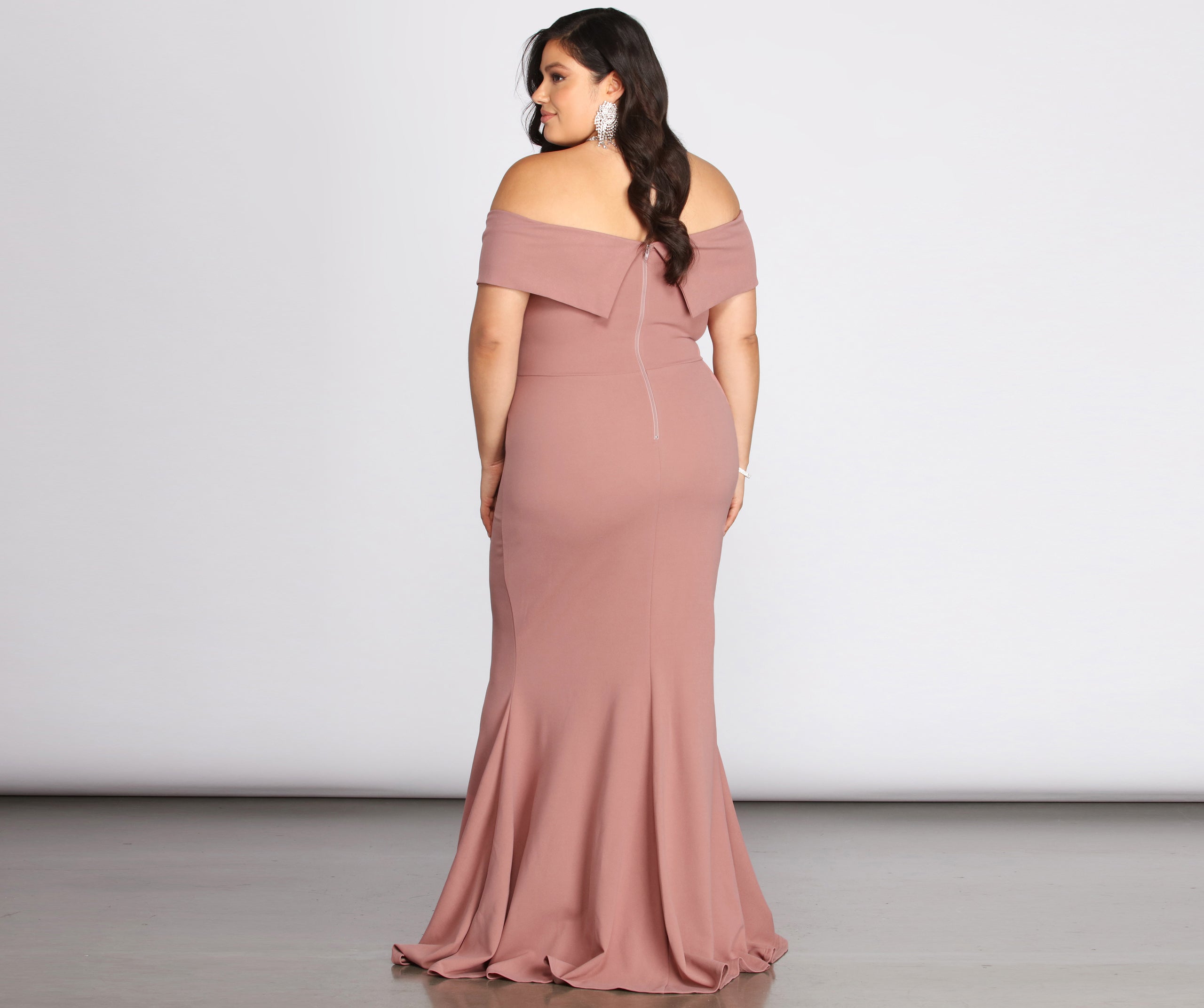 Plus Maddison Sleeveless Mermaid Dress